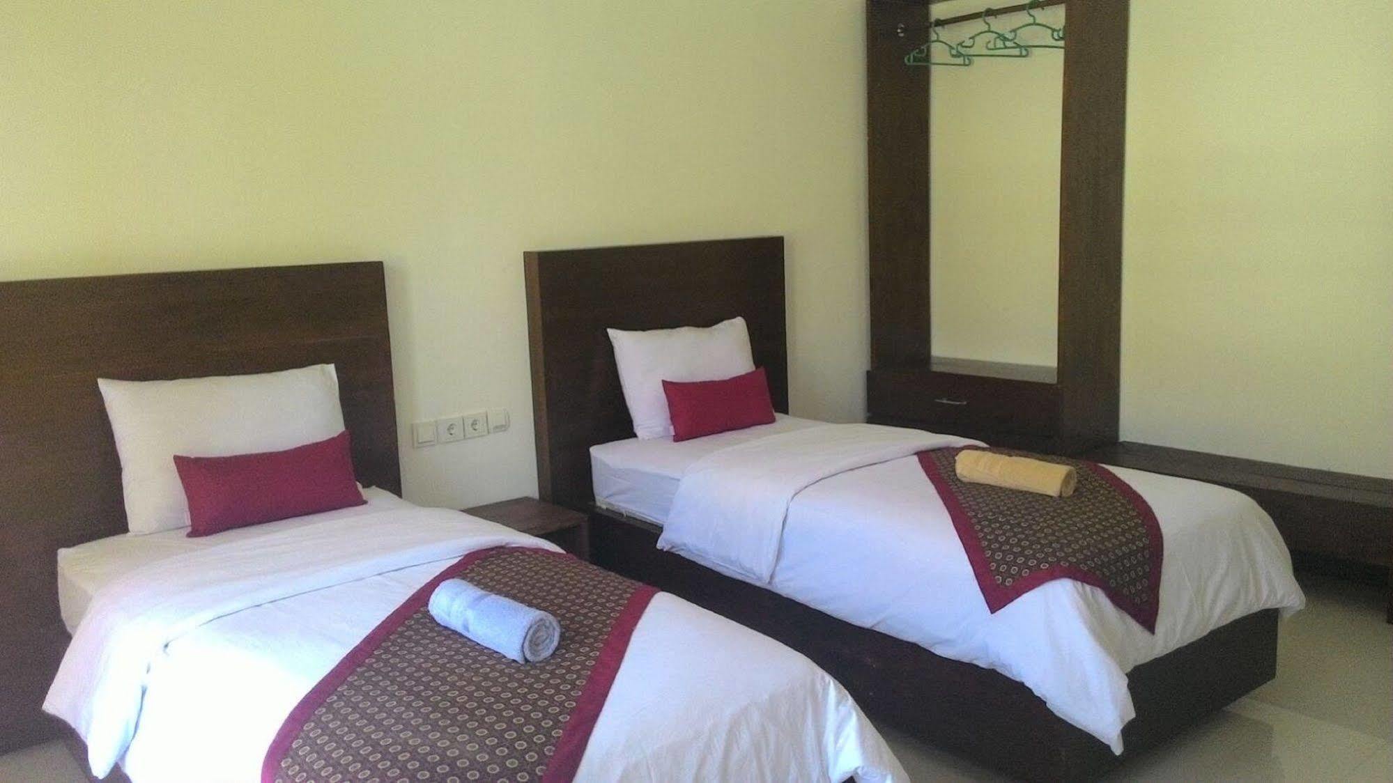 Hotel Zamburger Lombok - Previously Alam Mimpi Hotel Мангсит Экстерьер фото